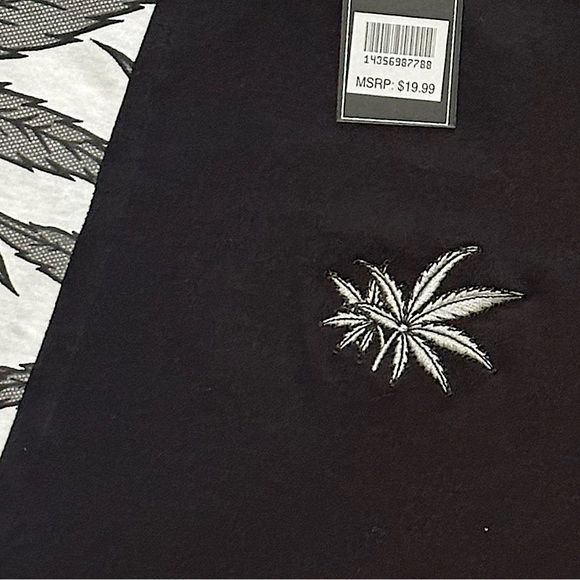 Eighty Eight Cannabis Contrast Tee w/ Embroidered Weed Leaf! NWT! - Picture 3 of 5